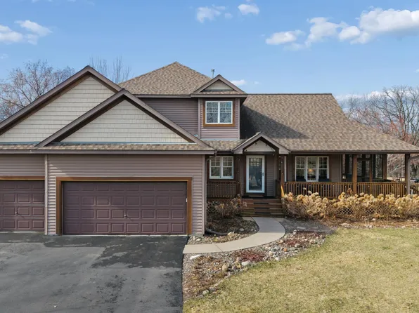 143 Heritage Trl, Houlton, WI 54082