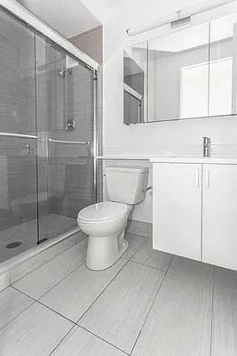 Rented by Olnick Organization | media 6