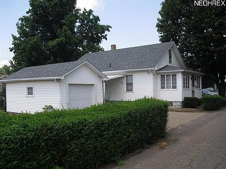 1st image of 124 8th Dr SE