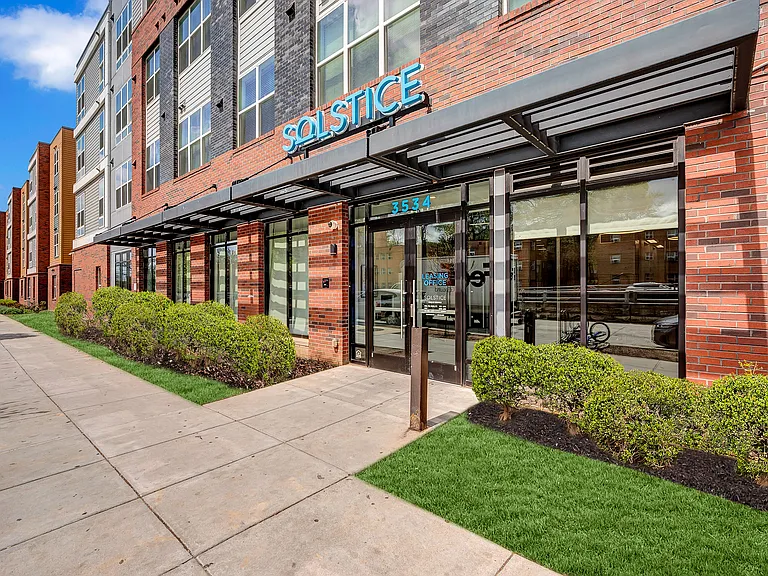 Solstice Apartments — Photo 19
