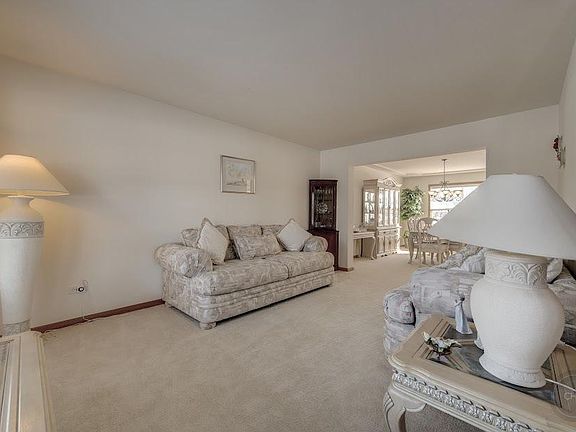 5th image of 13119 S Millbank Dr