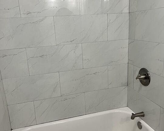 5th image of 746 N Eucalyptus Ave APT 7