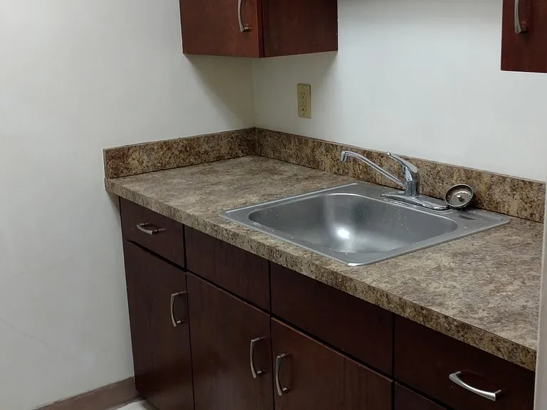 13 E Walnut St #3 — Photo 2