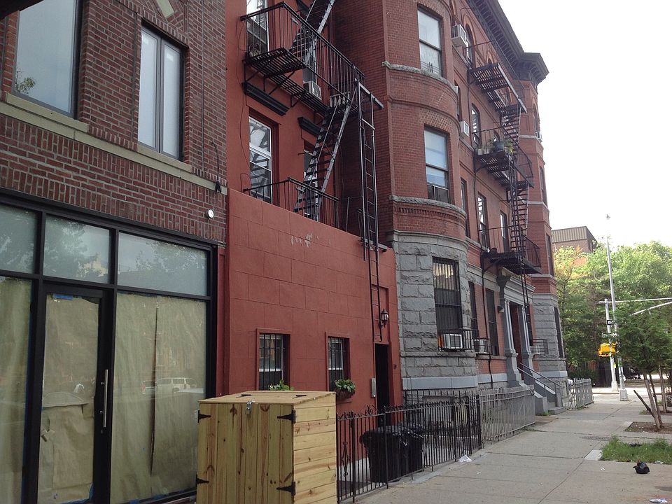 1st image of 570 Greene Ave