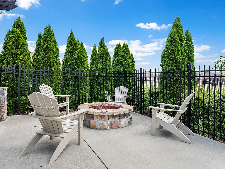 Addison at Rossview — Photo 70
