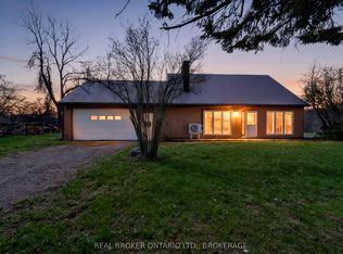 2268 McIntyre Rd, Loyalist, ON K0H 1G0