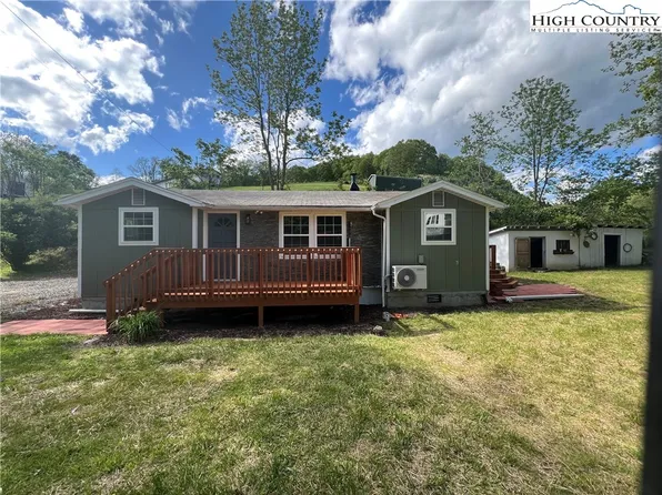 9635 Hwy 194 N, Lansing, NC 28643