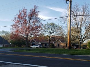 2150 Kehrs Mill Rd, Chesterfield, MO 63005