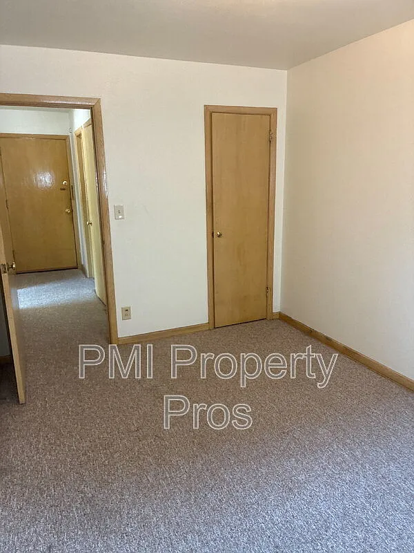 1 bed, 1.0 bath, $800 — Photo 1