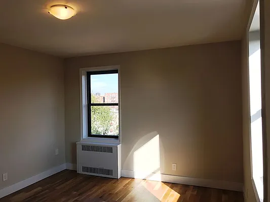 Rented by Prime Realty | media 44