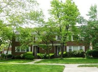 75 Lawrence Park Cres, Bronxville, NY 10708