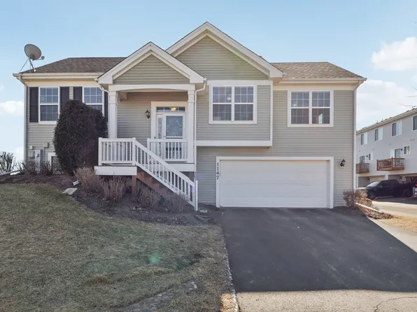 1147 Piccolo Ln, Volo, IL 60073
