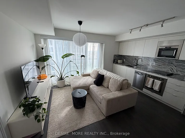 5 Mabelle Ave #2630 — Photo 4