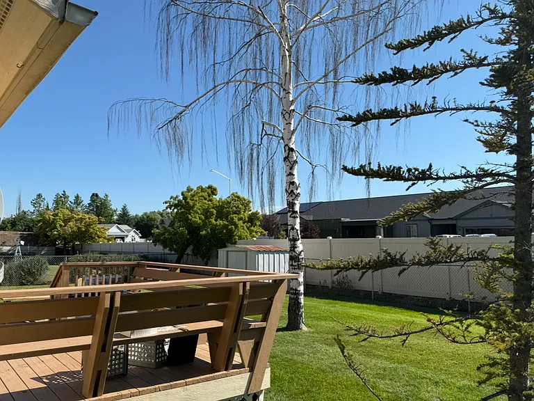 141 Greenbriar Dr — Photo 17