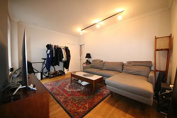 Rented by (Legacy) NY Quality Living Uptown | media 13