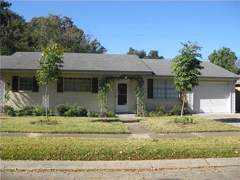 1st image of 1012 Belmont Pl
