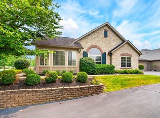 7228 Falls View Cir, Delaware, OH 43015