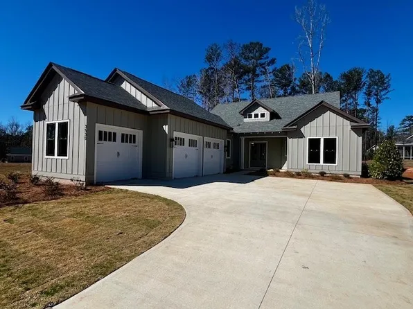 3530 Golden Eagle Ln, Opelika, AL 36801