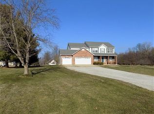 11 Meadow View Ct, Edwardsville, IL 62025