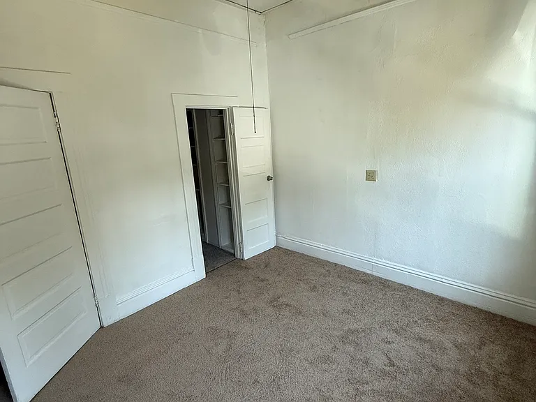 116 Forrest Ave — Photo 16