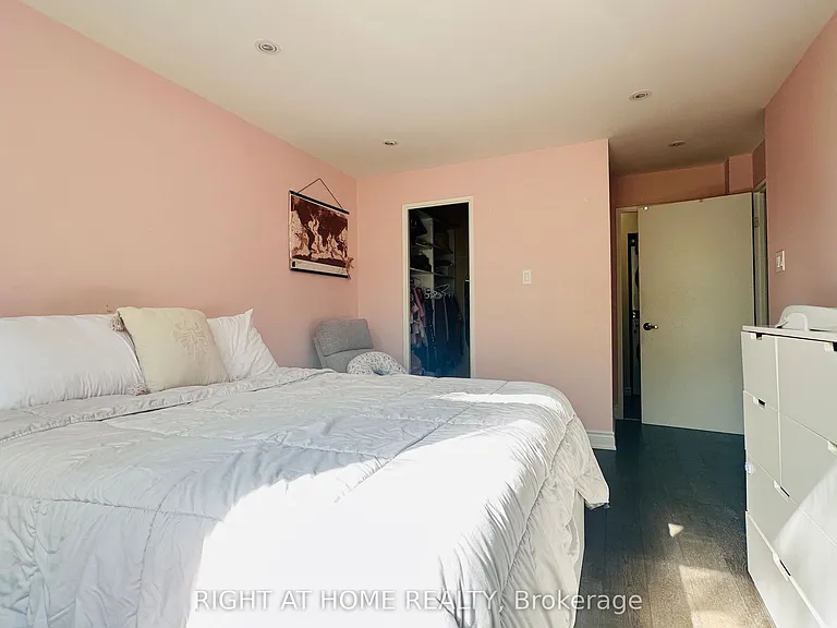 3050 Ellesmere Rd #209 — Photo 9