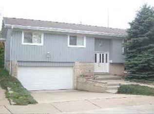 5957 W Maple Ave, Berkeley, IL 60163