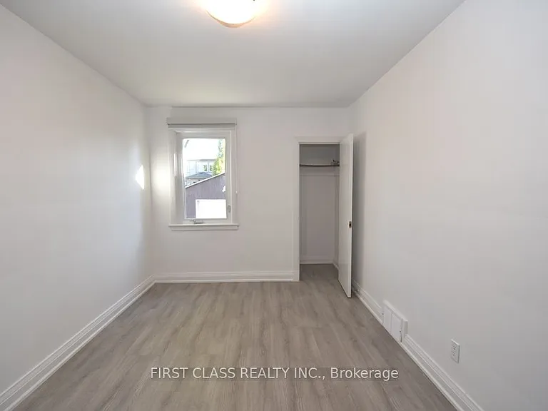 129 Felbrigg Ave — Photo 10