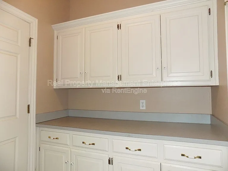 10018 Birkenhead Ct — Photo 10