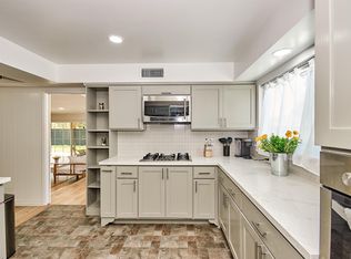 1446 Turning Bend Dr UNIT A, Claremont, CA 91711