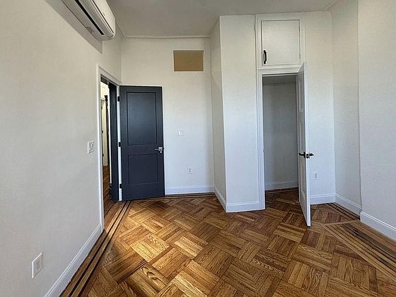 4th image of 1474 Atlantic Ave #2