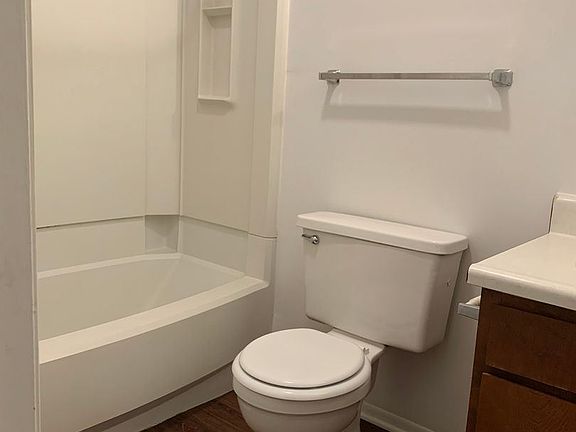 5th image of 404 Elias St APT 205
