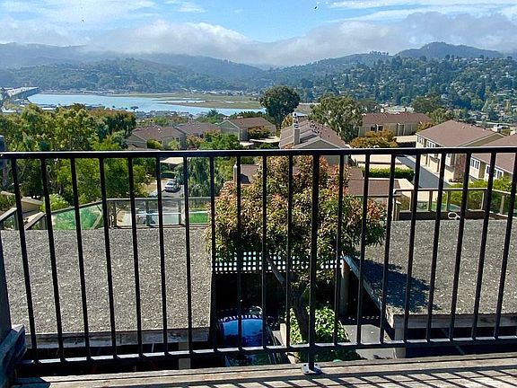 4th image of 527 Seaver Dr