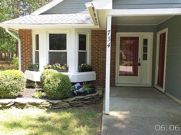 4th image of 734 Ravenwood Dr