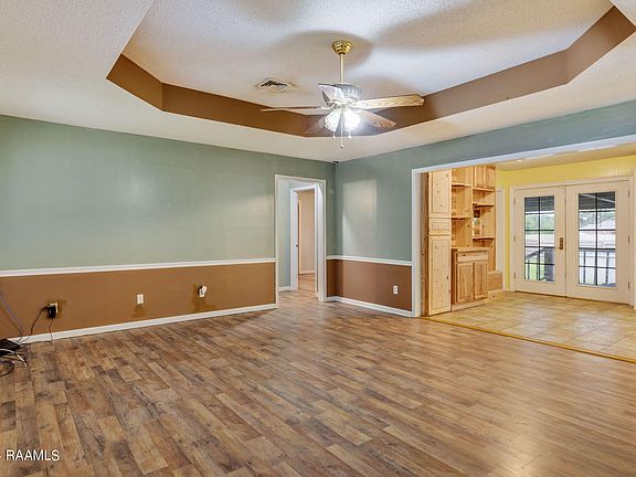4th image of 13924 Amelia Dr