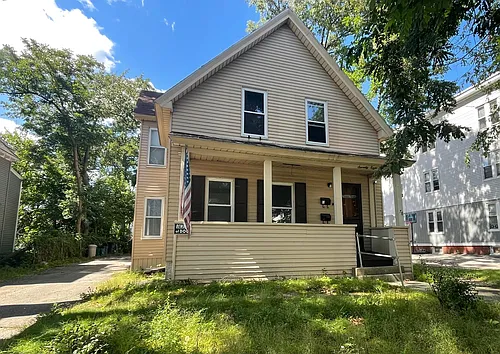 78 Birch St #1 Photo 1