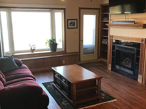 Main flr family room 14'x20'