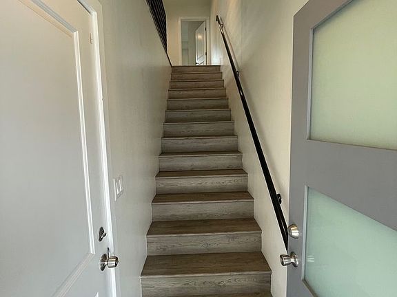 4th image of 5512-5514 Blackwelder St