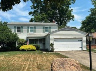 4627 Bradford Dr, South Euclid, OH 44121