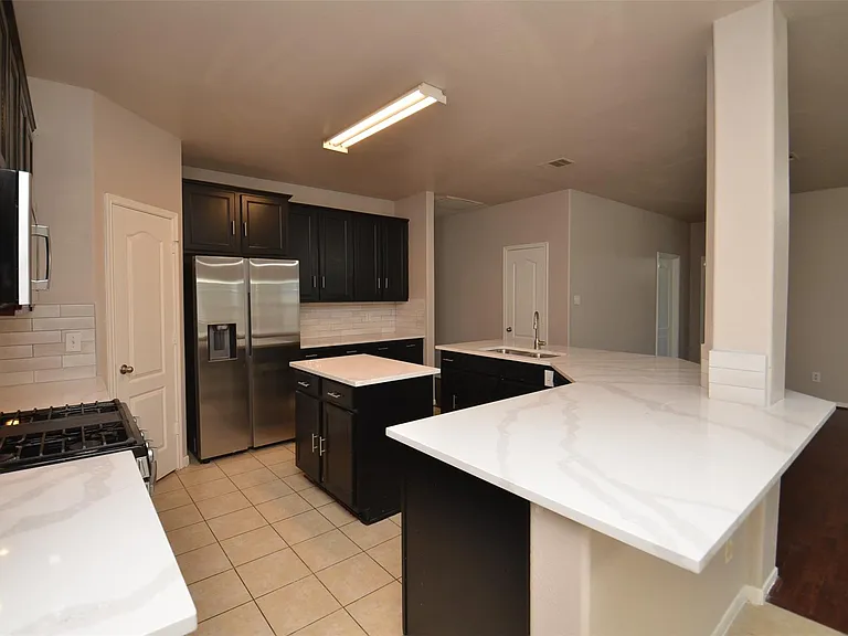 2707 Roaring Oaks Ln — Photo 14