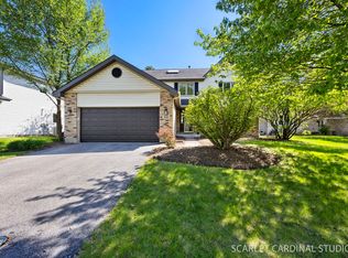 535 Chester Ct W, Aurora, IL 60504