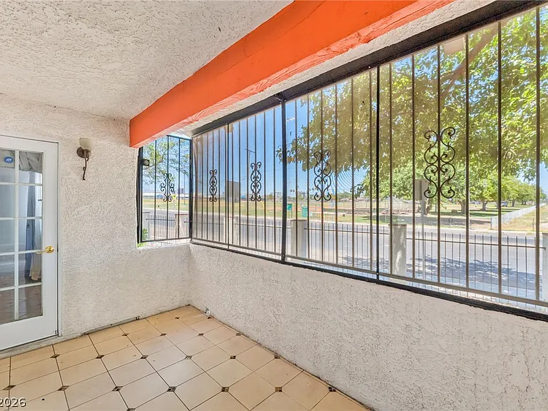 1701 E Katie Ave #1 — Photo 30