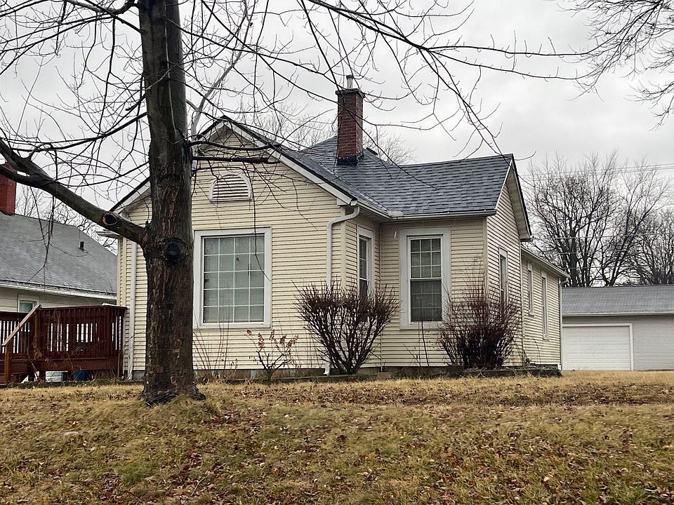 2nd image of 732 E Illinois Ave