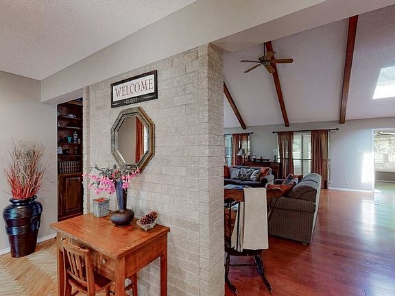 5th image of 4519 Shady Oak Ct
