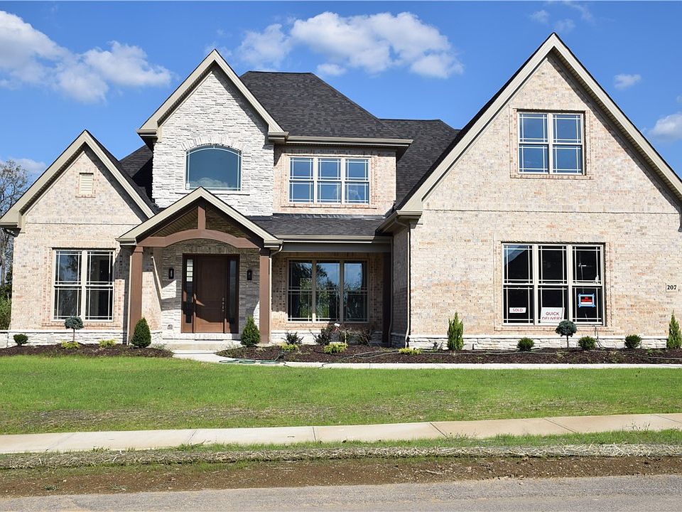 1st image of 207 Falcon Ln #19