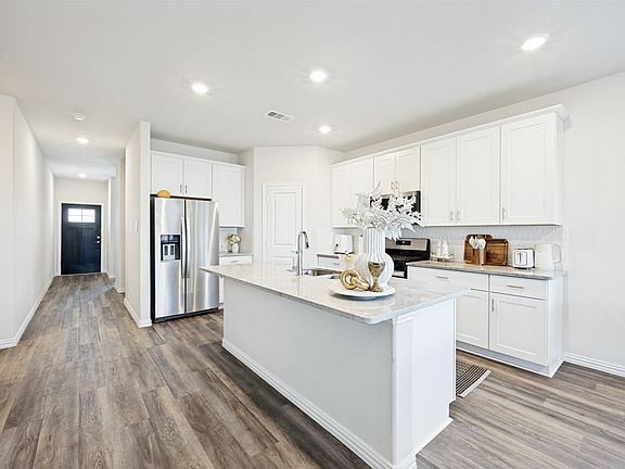 2nd image of 2708 Lopice Ln
