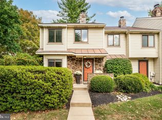 1 Flintlock Ln, Chesterbrook, PA 19087