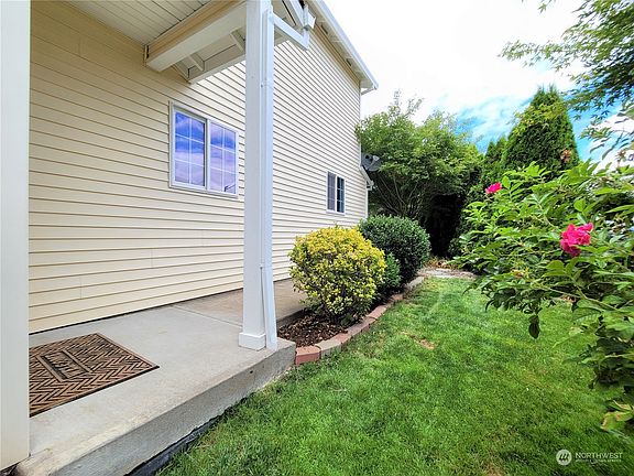 5th image of 1905 NE 82nd Street