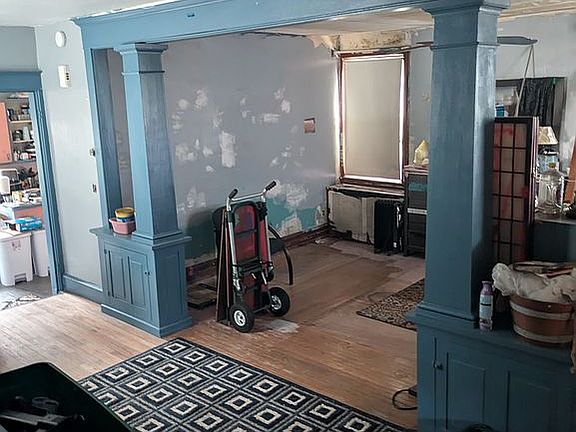 5th image of 324 2nd St