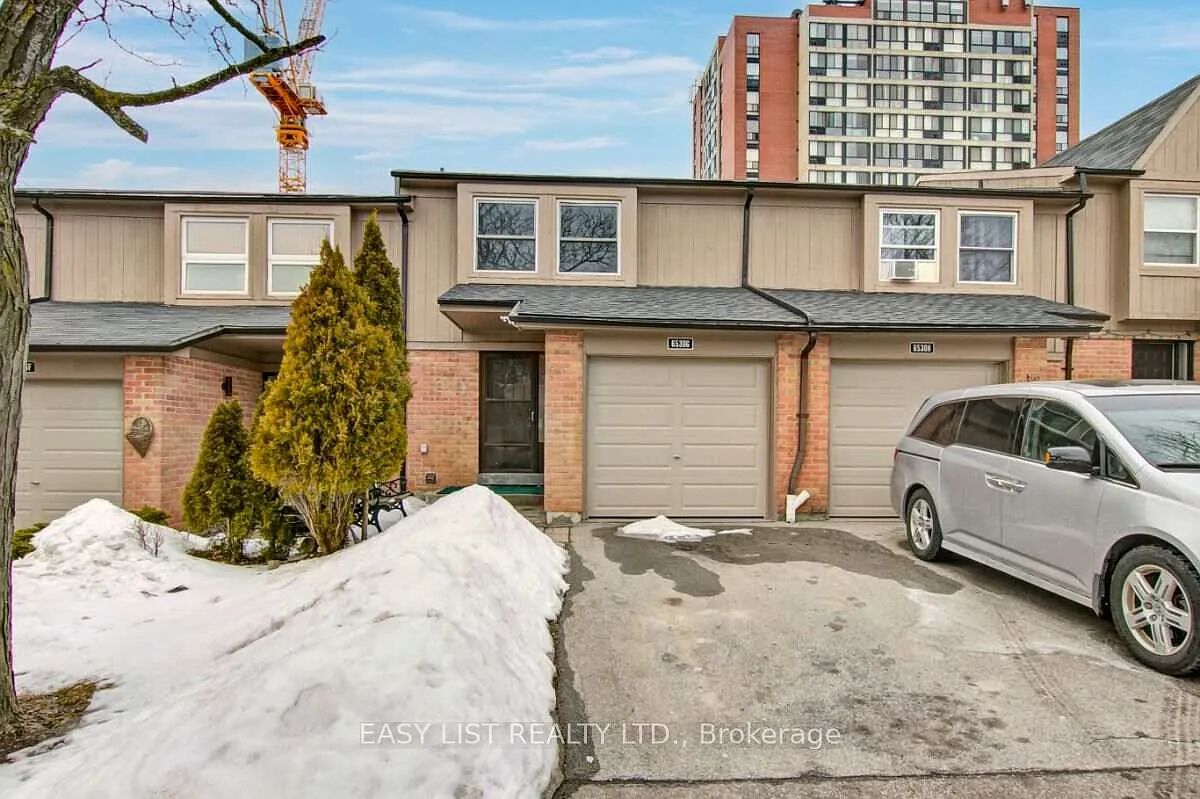 5 bed, $3,299 — Photo 1