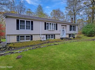 107 Genesis Dr, Milford, PA 18337